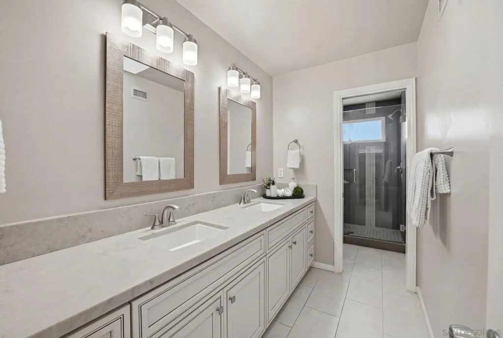868 A Ave, Coronado, California 92118 home-pic-28