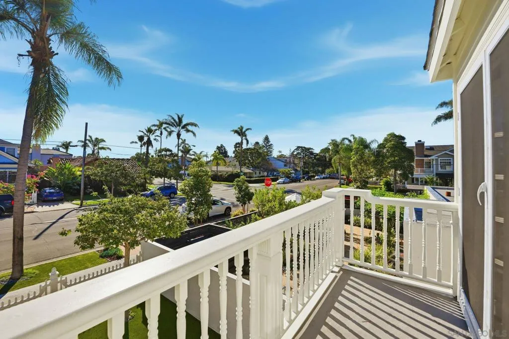 868 A Ave, Coronado, California 92118 home-pic-20