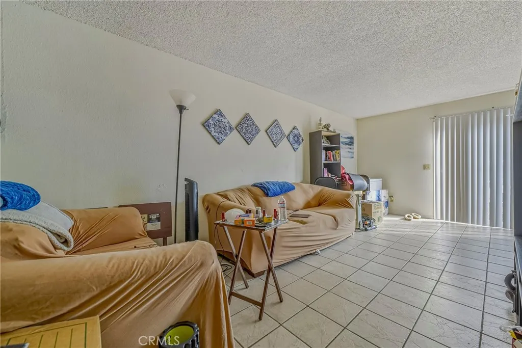 147 W Alexander, Merced, California 95348 home-pic-25