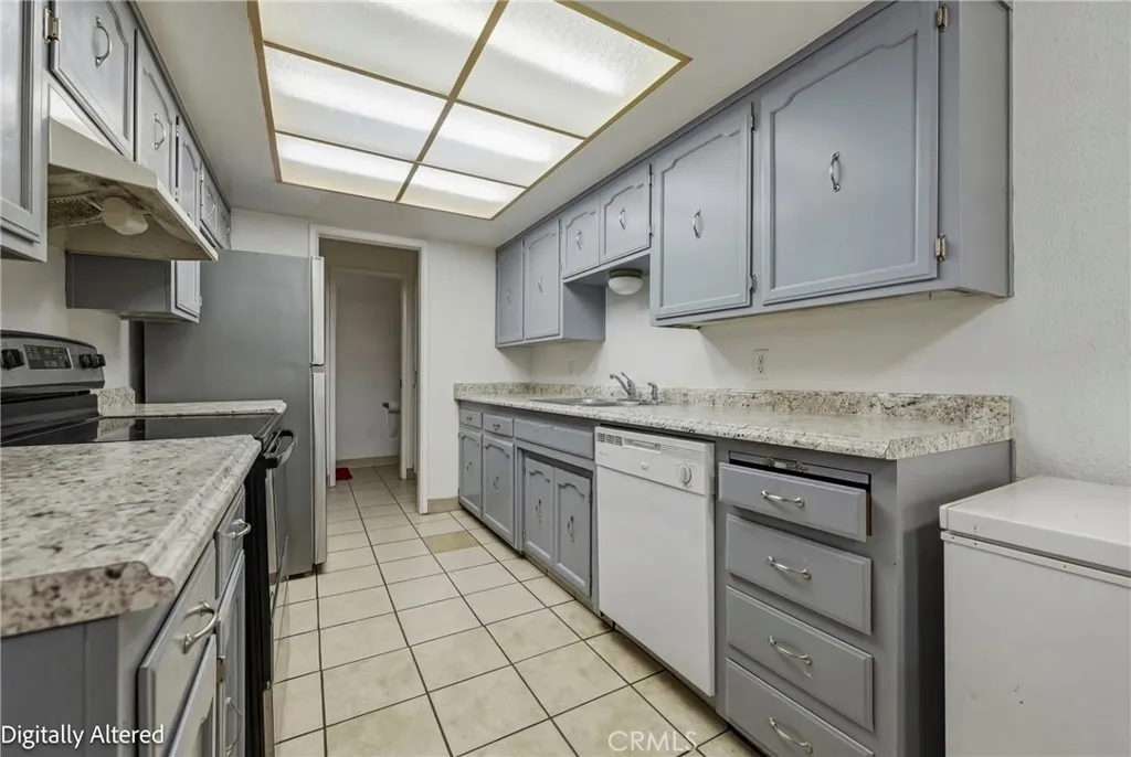 147 W Alexander, Merced, California 95348 home-pic-48