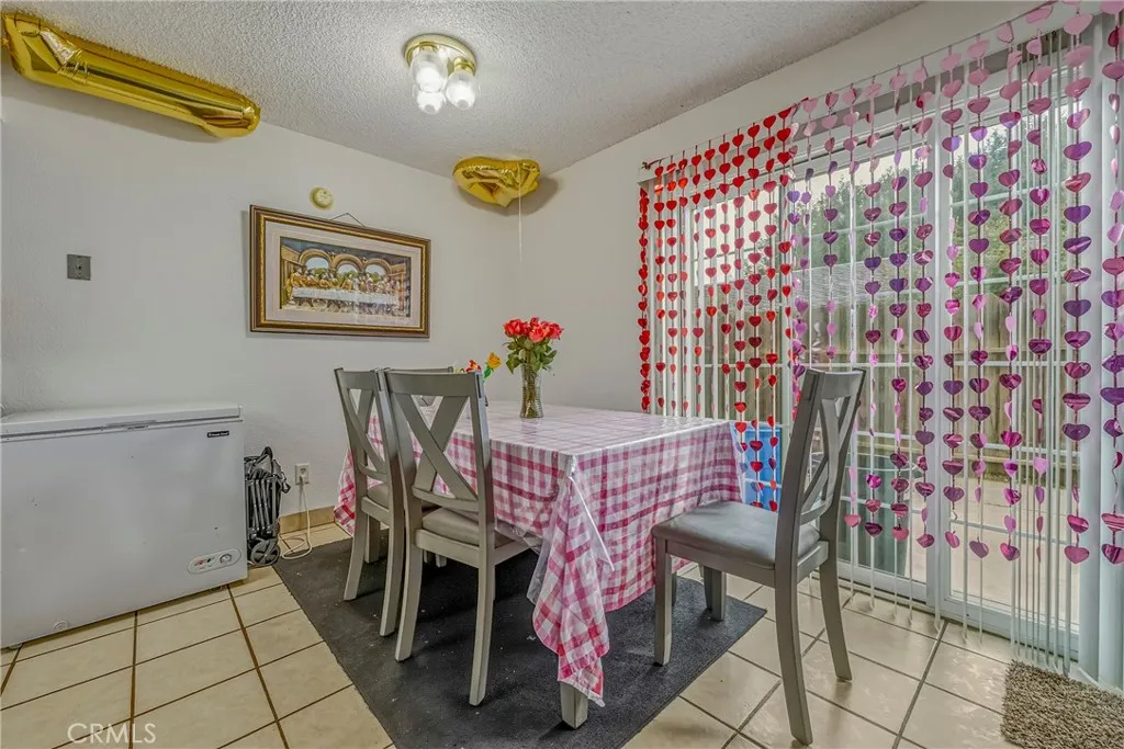 147 W Alexander, Merced, California 95348 home-pic-45