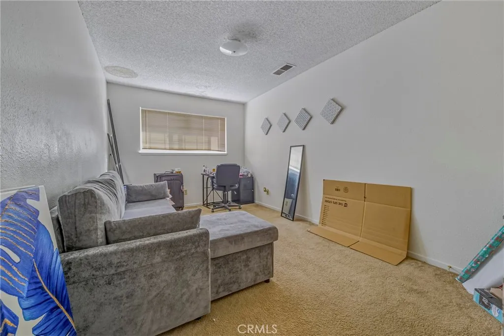 147 W Alexander, Merced, California 95348 home-pic-35