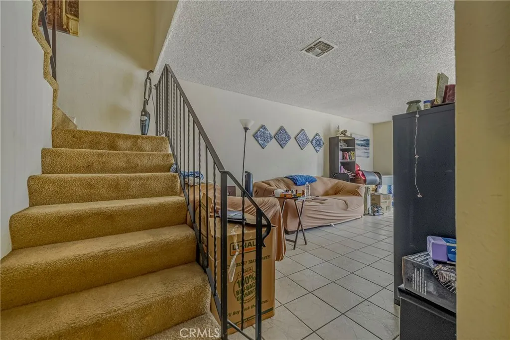 147 W Alexander, Merced, California 95348 home-pic-24