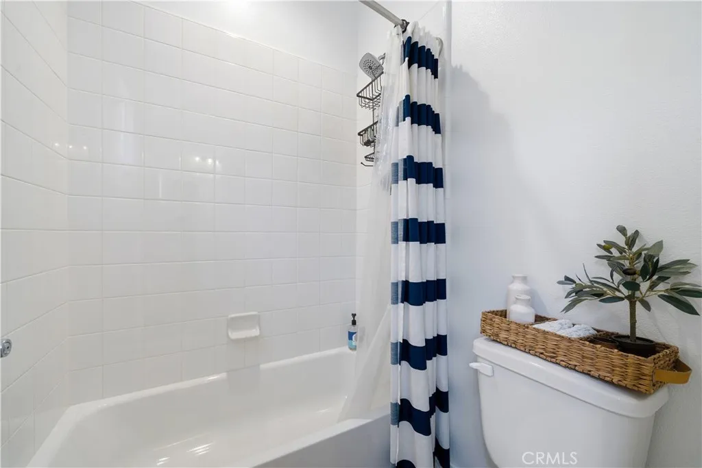 944 Tesla, Costa Mesa, California 92626 home-pic-23
