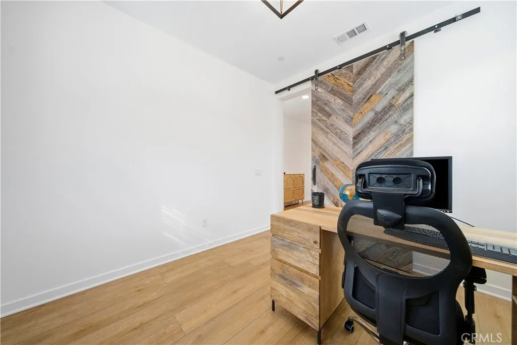 944 Tesla, Costa Mesa, California 92626 home-pic-12