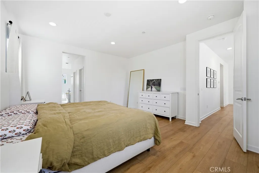 944 Tesla, Costa Mesa, California 92626 home-pic-30