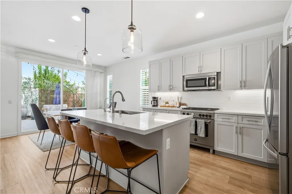 944 Tesla, Costa Mesa, California 92626 home-pic-6