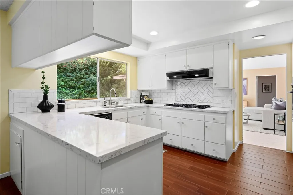 1309 Via Cataluna, Palos Verdes Estates, California 90274 home-pic-6