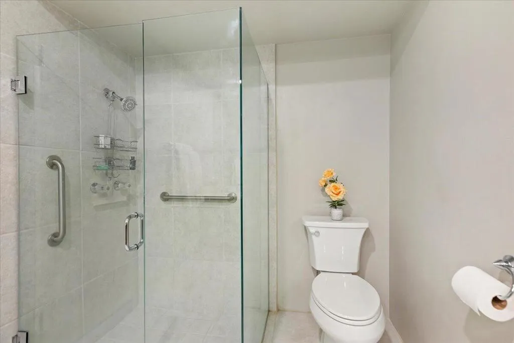 1711 Grand Bahama Drive W, Palm Springs, California 92264 home-pic-26
