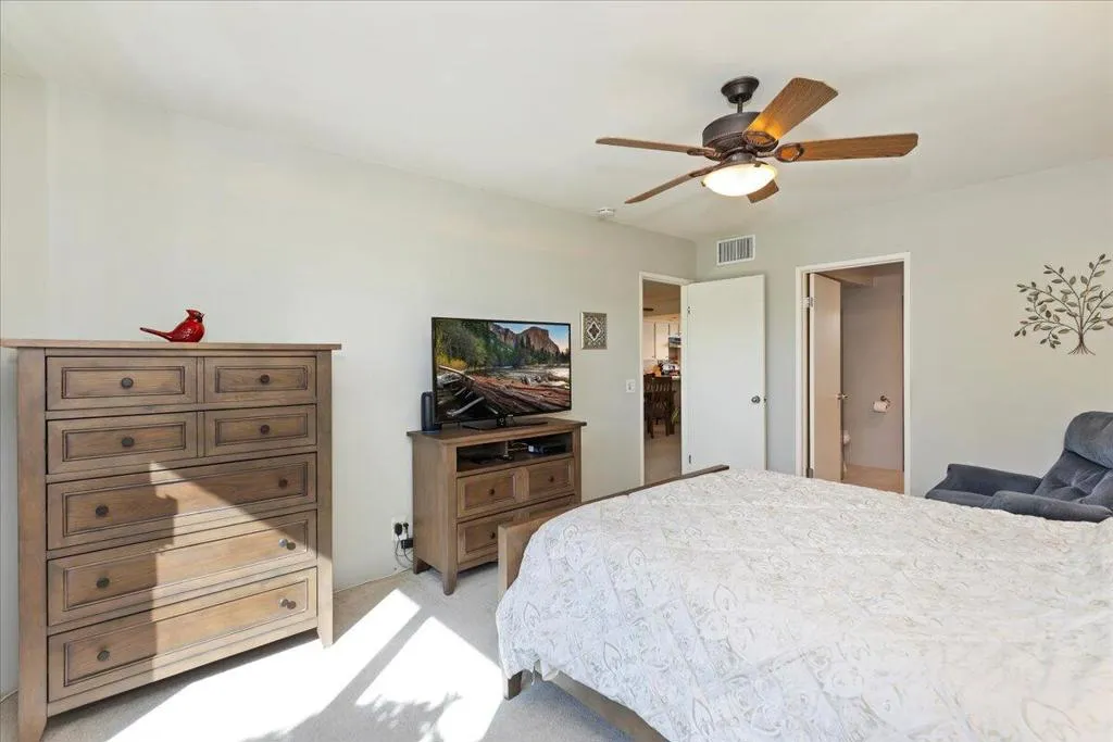 1711 Grand Bahama Drive W, Palm Springs, California 92264 home-pic-23