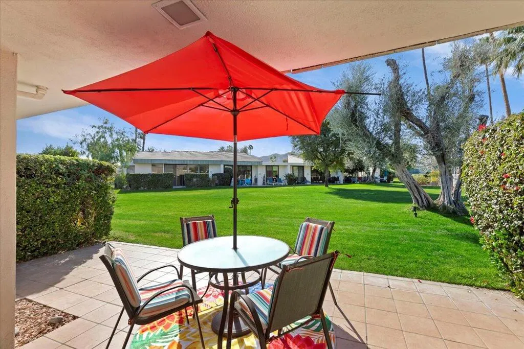 1711 Grand Bahama Drive W, Palm Springs, California 92264 home-pic-28