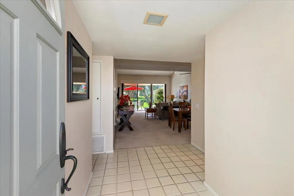 1711 Grand Bahama Drive W, Palm Springs, California 92264 home-pic-6