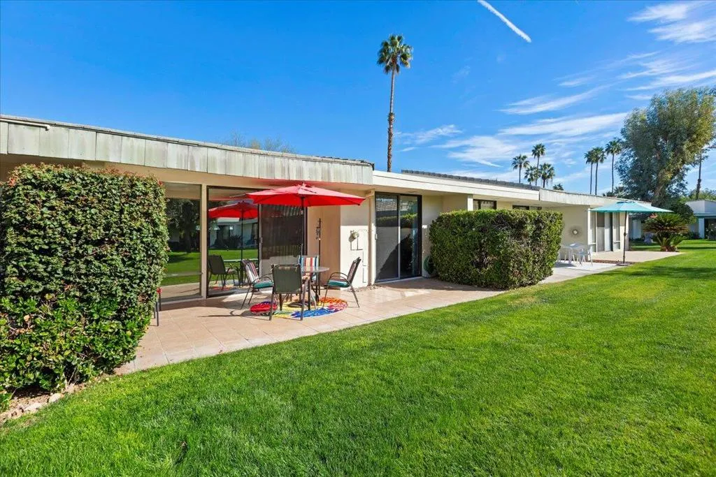 1711 Grand Bahama Drive W, Palm Springs, California 92264 home-pic-30