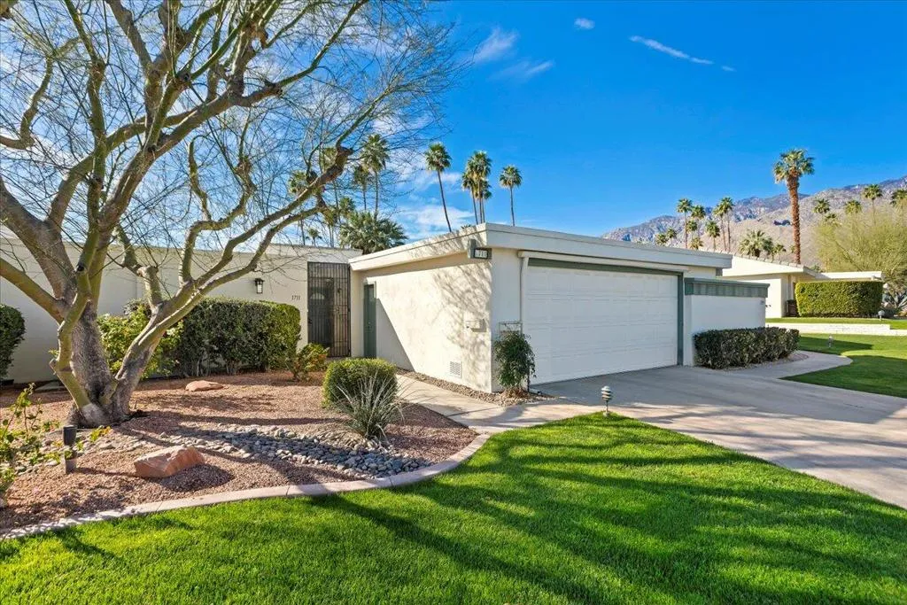 1711 Grand Bahama Drive W, Palm Springs, California 92264 home-pic-2