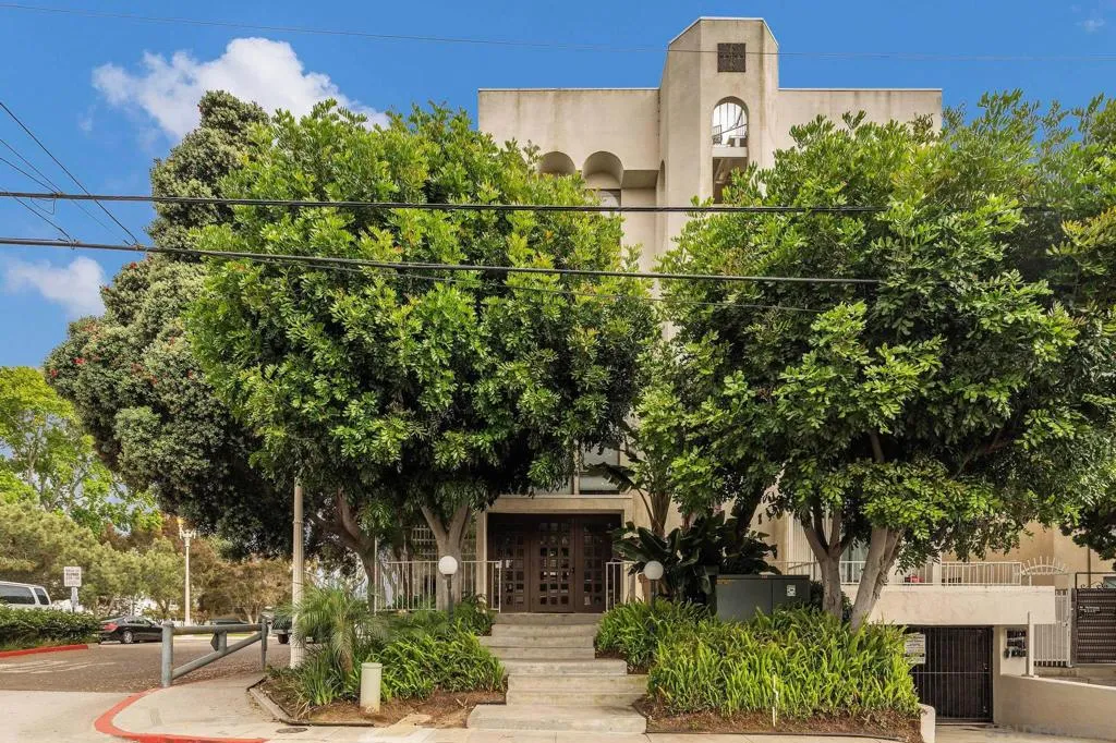 1251 Parker Pl 2d, San Diego, California 92109 home-pic-48