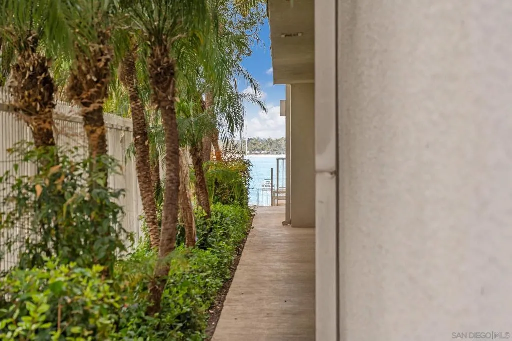 1251 Parker Pl 2d, San Diego, California 92109 home-pic-43