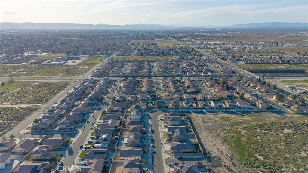 2125 E Jackman, Lancaster, California 93535 home-pic-61