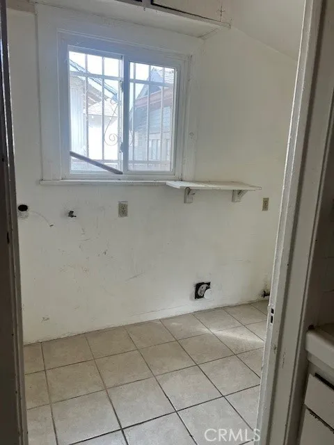 920 S Osage, Inglewood, California 90301 home-pic-7