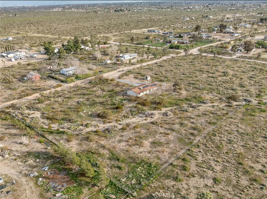 12780 Hacienda, Phelan, California 92371 home-pic-37