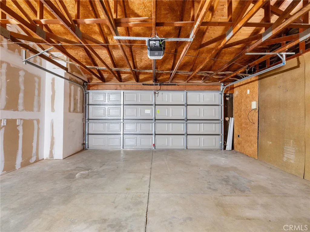 12780 Hacienda, Phelan, California 92371 home-pic-25