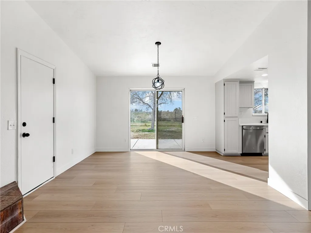 12780 Hacienda, Phelan, California 92371 home-pic-12