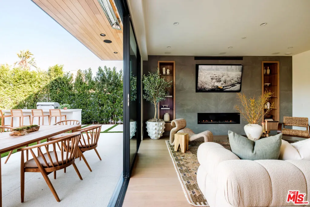 15473 La Maida Street, Sherman Oaks, California 91403 home-pic-12