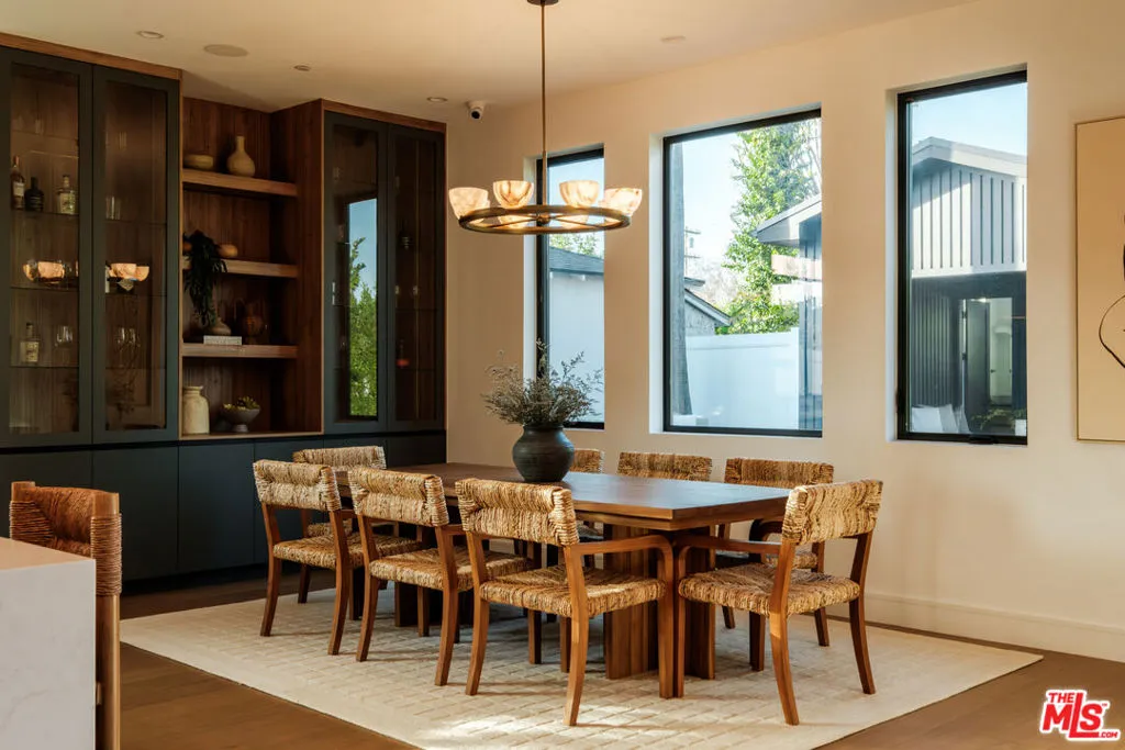15473 La Maida Street, Sherman Oaks, California 91403 home-pic-7