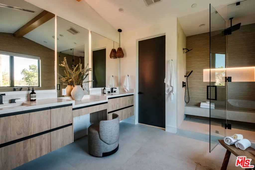 15473 La Maida Street, Sherman Oaks, California 91403 home-pic-27