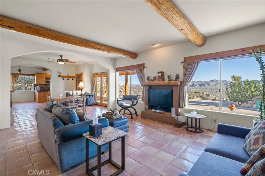 57710 Bandera, Yucca Valley, California 92284 home-pic-5