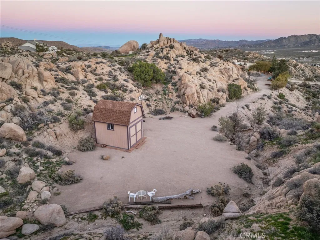 57710 Bandera, Yucca Valley, California 92284 home-pic-33