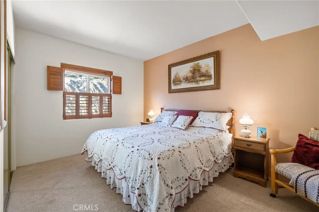 57710 Bandera, Yucca Valley, California 92284 home-pic-12