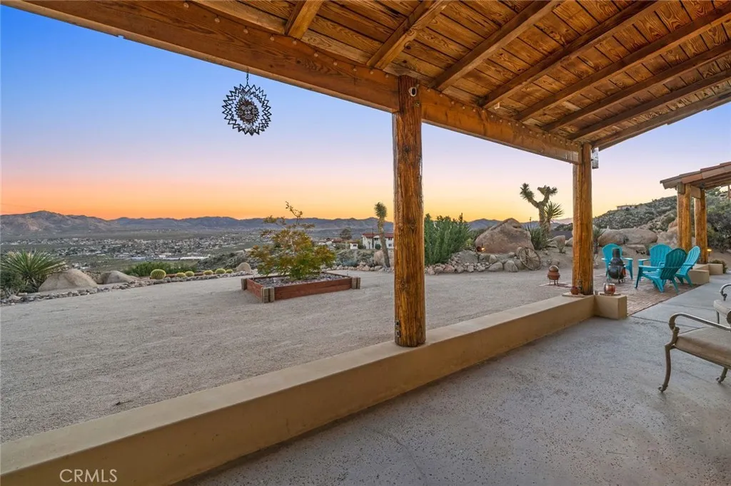 57710 Bandera, Yucca Valley, California 92284 home-pic-3