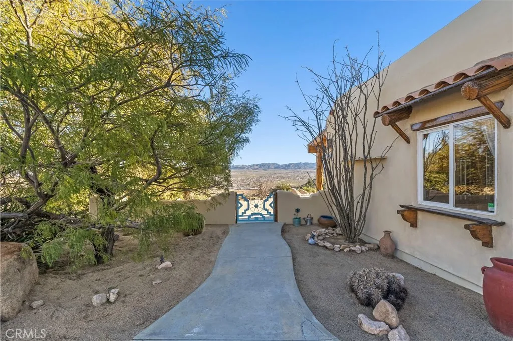 57710 Bandera, Yucca Valley, California 92284 home-pic-17