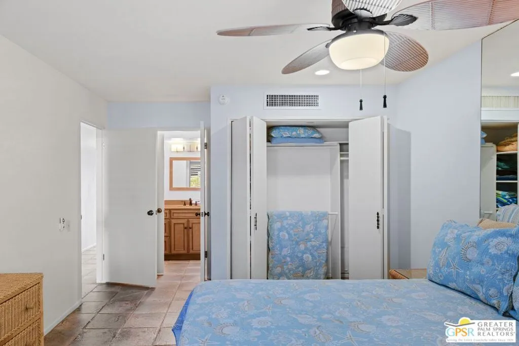 1655 E Palm Canyon Drive 111, Palm Springs, California 92264 home-pic-18