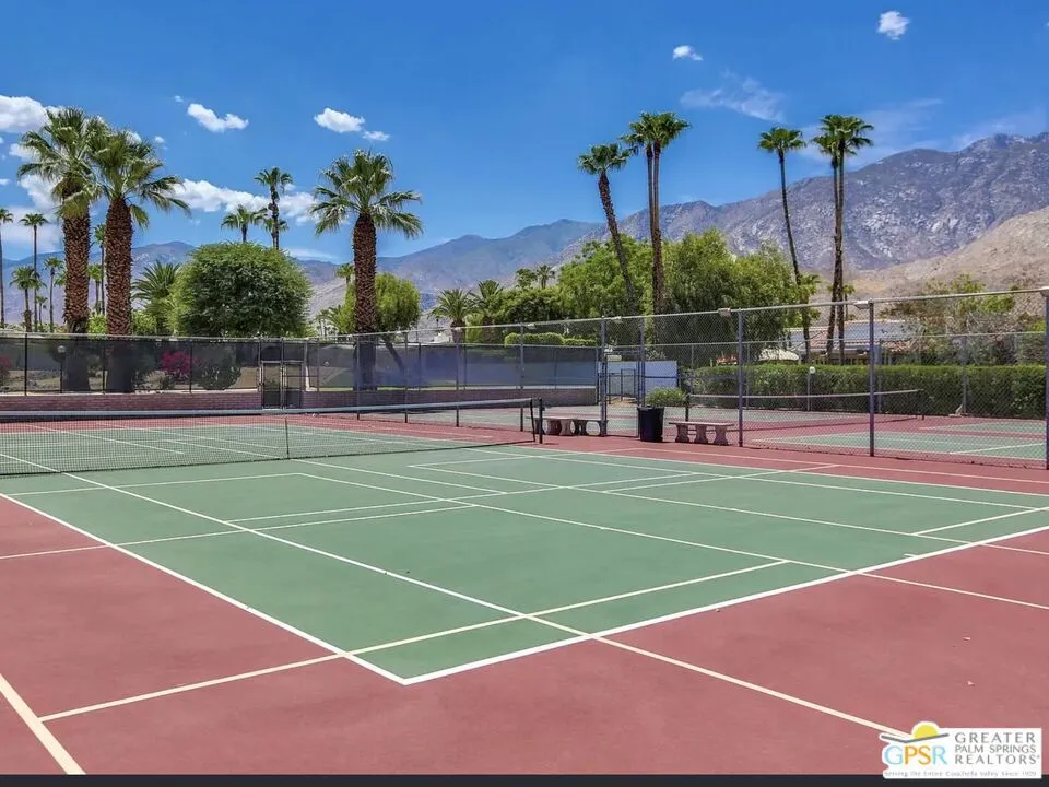 1655 E Palm Canyon Drive 111, Palm Springs, California 92264 home-pic-3