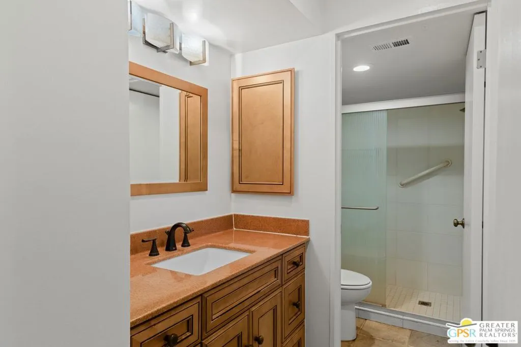 1655 E Palm Canyon Drive 111, Palm Springs, California 92264 home-pic-14