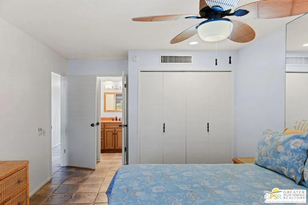 1655 E Palm Canyon Drive 111, Palm Springs, California 92264 home-pic-17