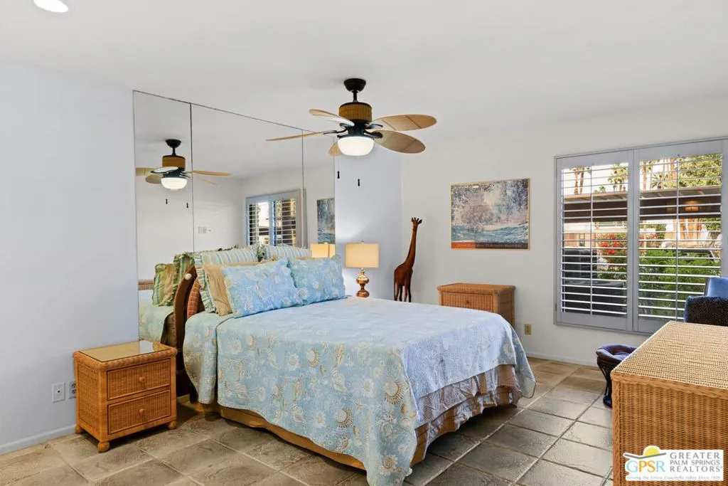 1655 E Palm Canyon Drive 111, Palm Springs, California 92264 home-pic-15
