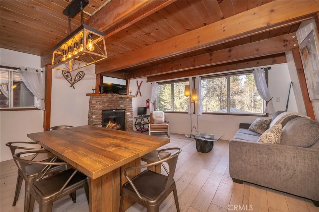 1130 Vine Avenue, Big Bear City, California 92314 home-pic-2