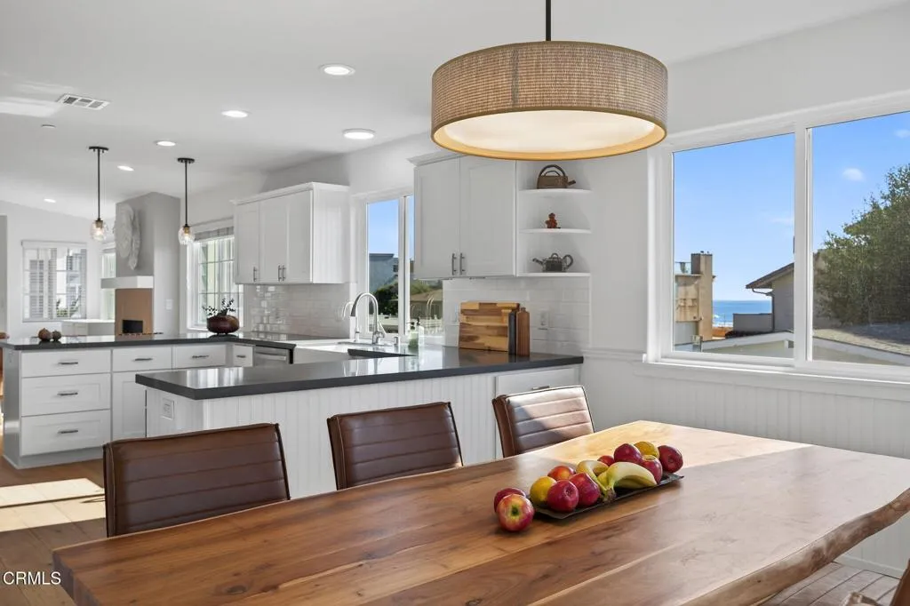 1111 Dover Lane, Ventura, California 93001 home-pic-20
