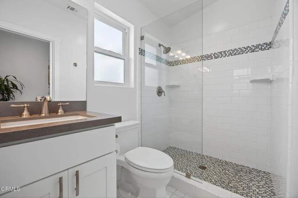 1111 Dover Lane, Ventura, California 93001 home-pic-36