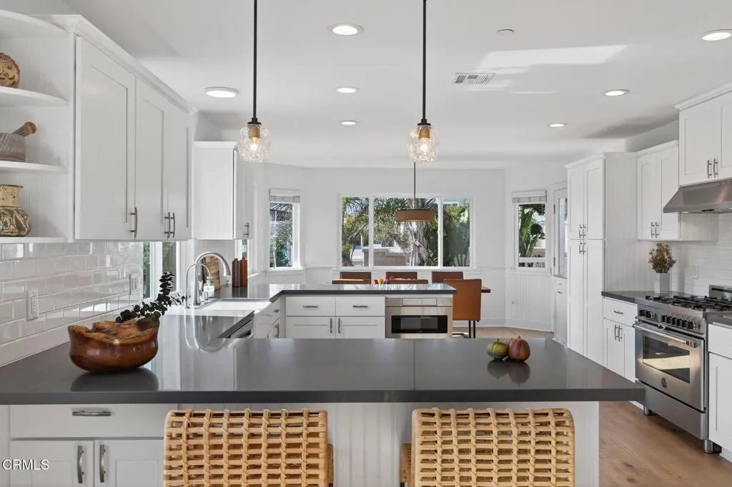 1111 Dover Lane, Ventura, California 93001 home-pic-16