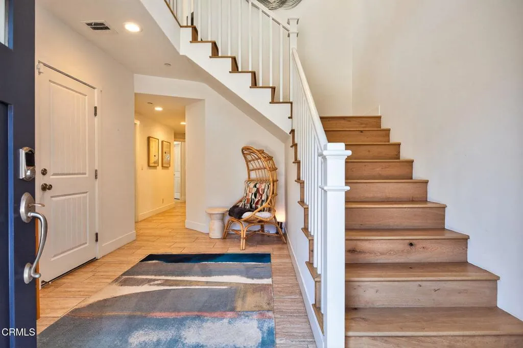 1111 Dover Lane, Ventura, California 93001 home-pic-7