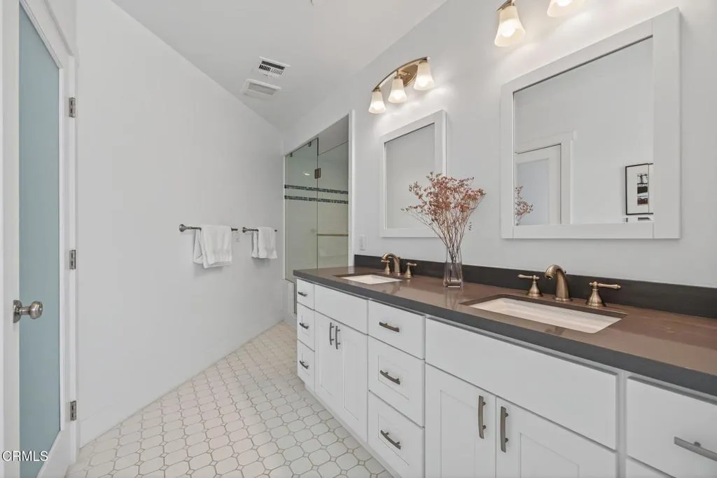 1111 Dover Lane, Ventura, California 93001 home-pic-31