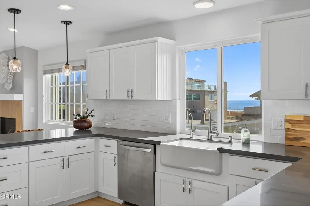 1111 Dover Lane, Ventura, California 93001 home-pic-17