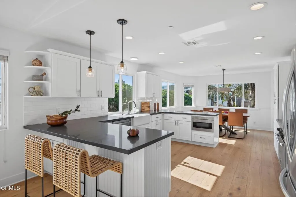 1111 Dover Lane, Ventura, California 93001 home-pic-15