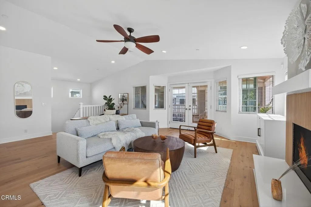 1111 Dover Lane, Ventura, California 93001 home-pic-14