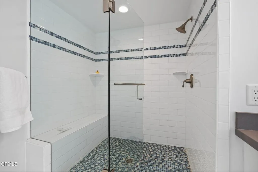 1111 Dover Lane, Ventura, California 93001 home-pic-32