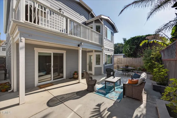 71-web-or-mls-040_Upmarketmedia_1111Dov-