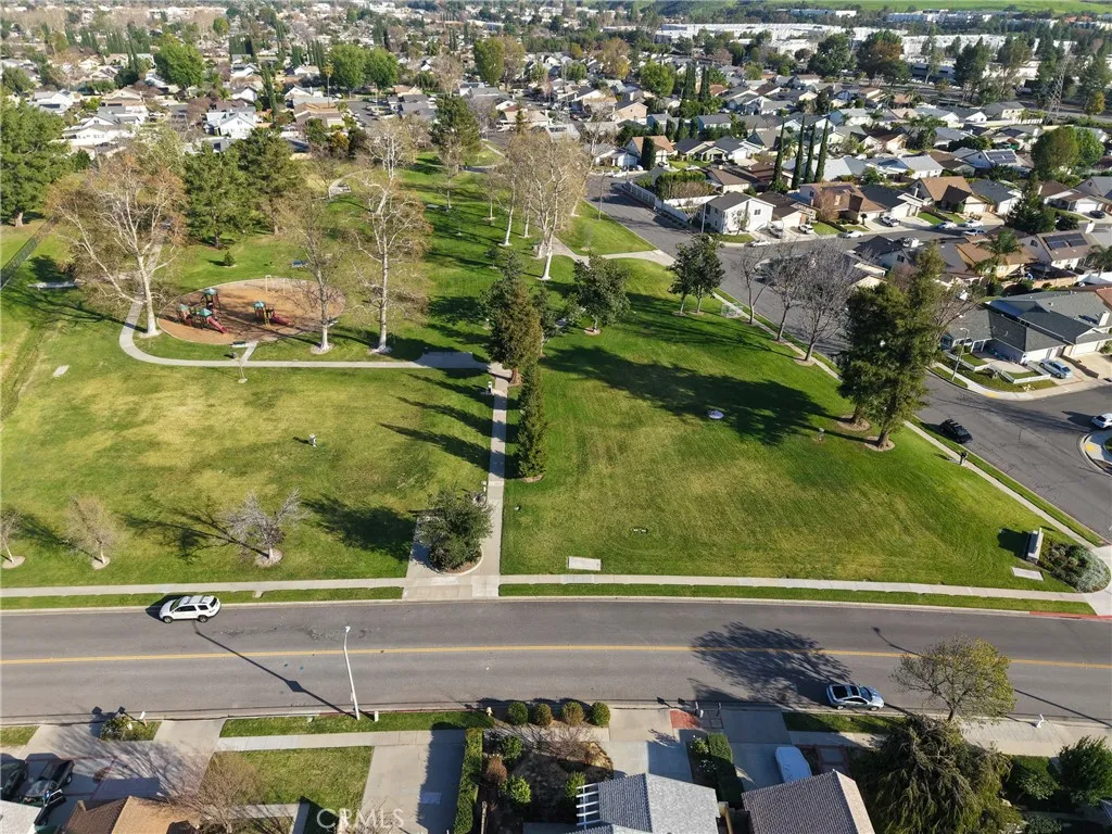 2197 Hurles Avenue, Simi Valley, California 93063 home-pic-30